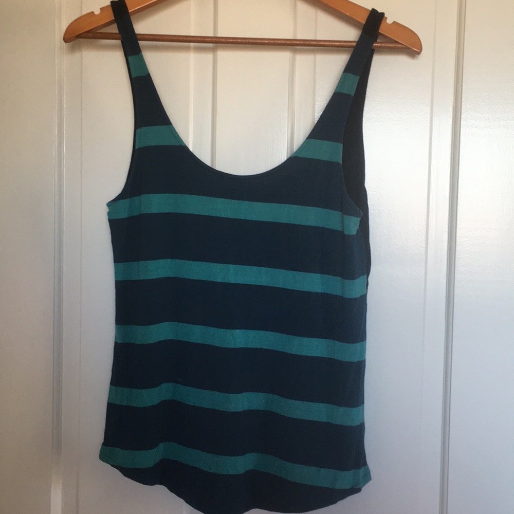 Excellent condition Hurley tank!